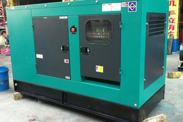 凉城如何检查机油的使用时间？