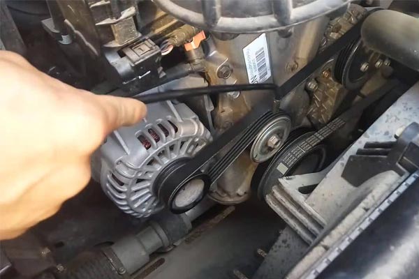 凉城转速传感器的工作原理是什么？