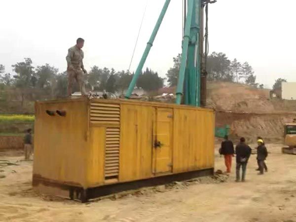 凉城如何判断水冷式机油散热器密封件是否需要更换？